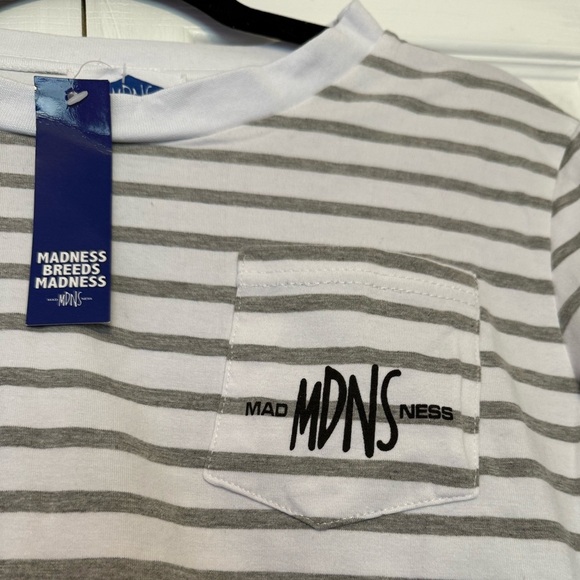 Madness MDNS Men’s Striped Black and White Pocket Tee Size XL New with Tags - Picture 2 of 5